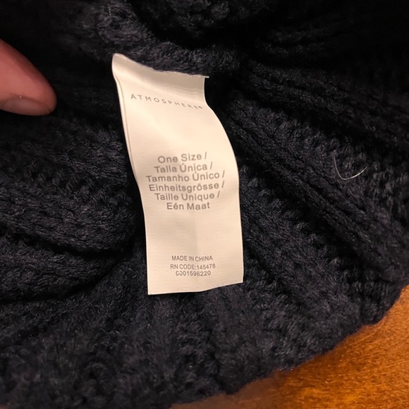 Women’s Dark Blue wool hat - Picture 2 of 2